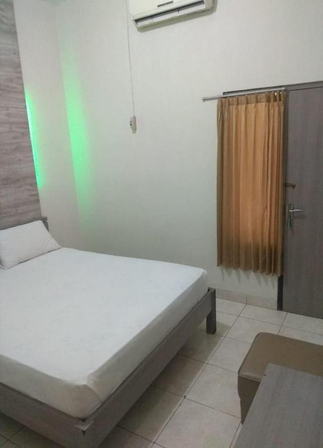 Hotel Maya Tegal  Exteriér fotografie